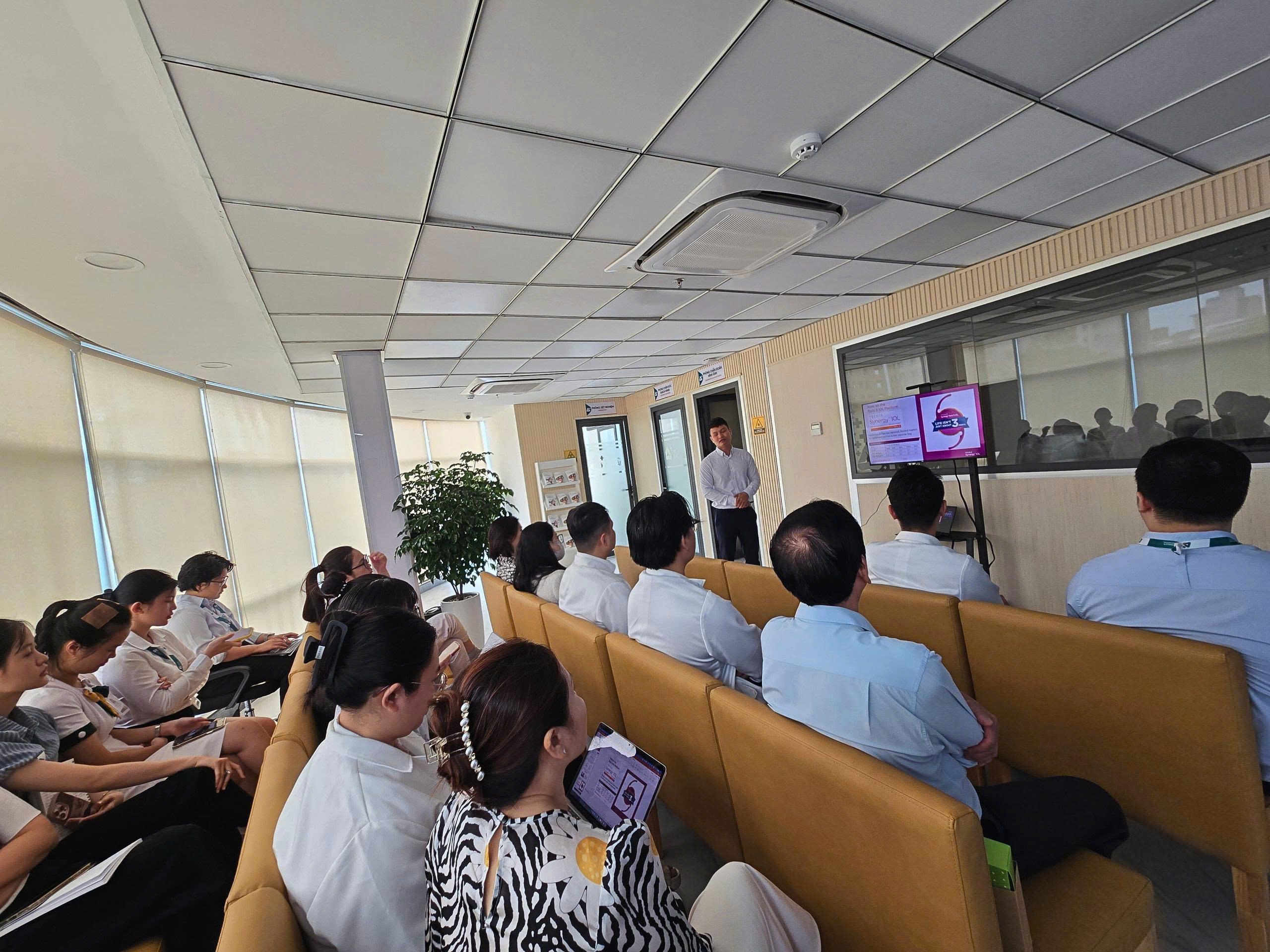 traning.jpg (889 KB)