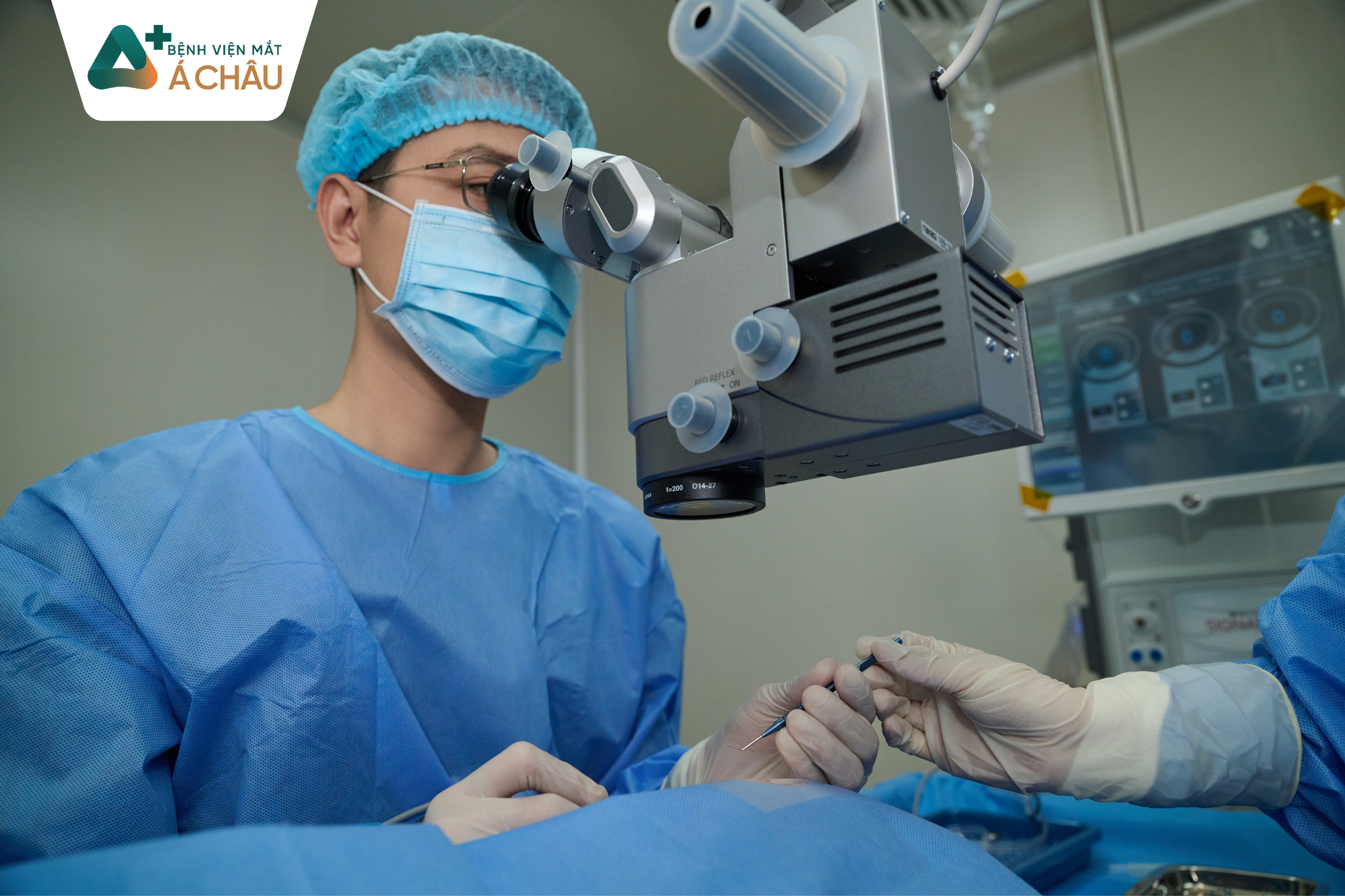 phau-thuat-lasik.png (3.39 MB)